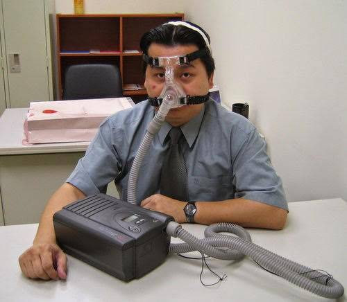 นพ. เฉินจื้อจิน เผยความลับ: หยุดหายใจขณะหลับบ่อยครั้ง ต้องใส่เครื่องช่วยหายใจนอนมานานถึง 24 ปี